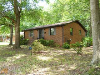 162 Emory Dr, Hartwell, GA 30643-1136