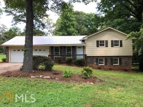 120 Castlegate Cir, Carrollton, GA 30116-7939