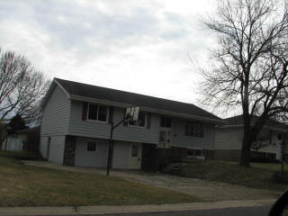 5802 Sioux Trl, Peoria IL  61607-1057 exterior