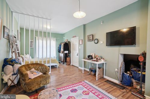 1522 4 St, Philadelphia PA 19148-1303 exterior