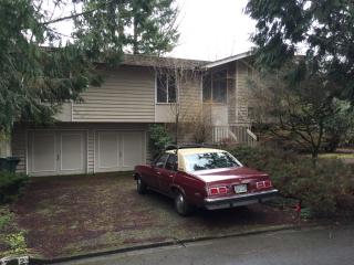 3512 170th Ave, Bellevue, WA 98008-6124