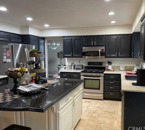 32075 Camino Seneco, Temecula, CA 92592-6399