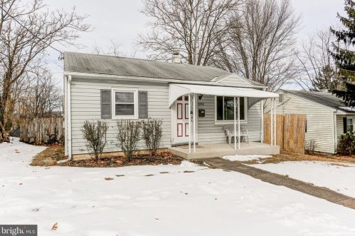 3952 Rauch St, Harrisburg, PA 17109-2226