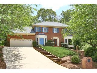 1035 Summer Oaks Close, Roswell, GA 30076-2678