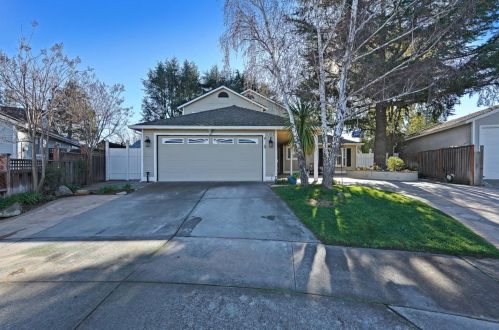 1404 Bristlecone Ct, Gilroy, CA 95020-4772