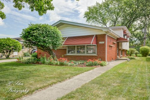 1757 Orchard St, Des Plaines, IL 60018-2260