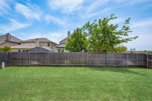 1500 Grassy View Dr, Fort Worth TX  76177-7550 exterior