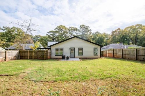 1125 Edgefield Dr, Atlanta GA  30310-3716 exterior