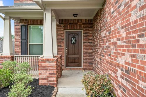605 Pine Creek Dr, Conroe TX  77301-3177 exterior