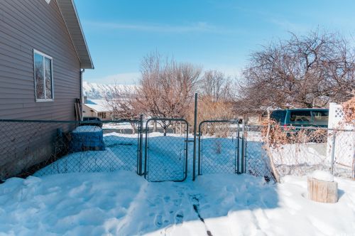 1080 Grandview Dr, Providence UT 84332-9317 exterior