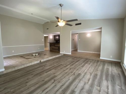 2921 Winterberry Dr, Carrollton TX  75007-5326 exterior