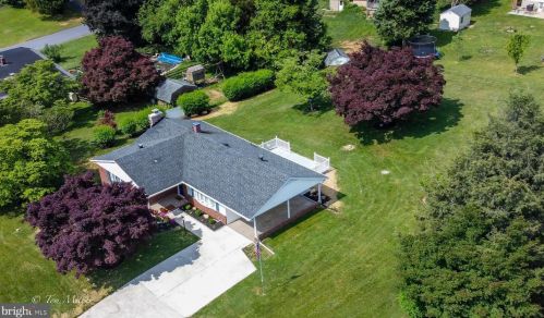 2112 Arden Dr, Fallston MD  21047-1404 exterior