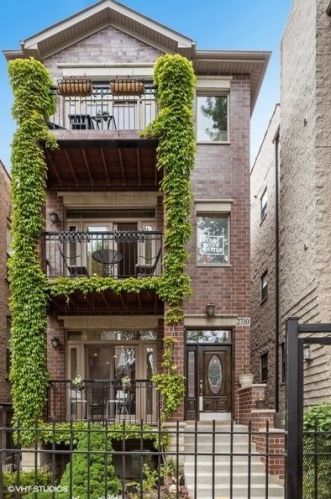 2710 Thomas St, Chicago, IL 60622-3445