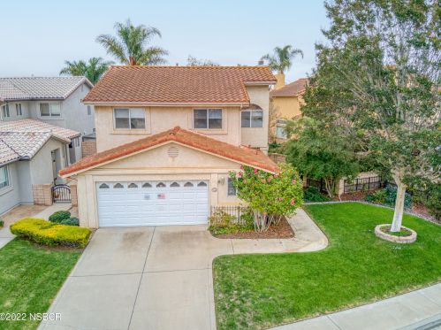 1122 Mount Whitney Way, Santa Maria, CA 93454-2660
