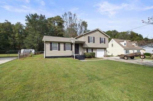 740 Lowell Dr, Marietta, GA 30008-3740