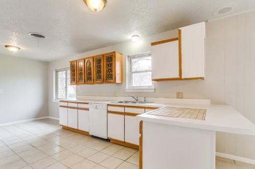 324 Afton Rd, Fort Worth TX  76134-3947 exterior