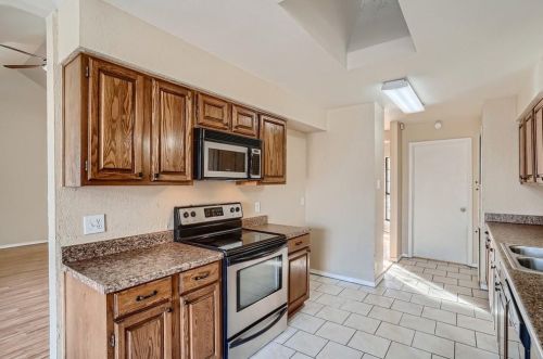 6848 Megan Ln, Fort Worth TX  76182-4442 exterior