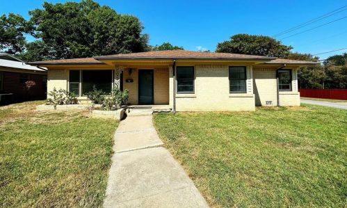6833 Hightower St, Fort Worth TX  76112-5605 exterior