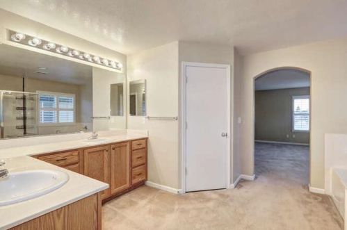 9267 Rushing Creek Way, Elk Grove, CA 95624-4813