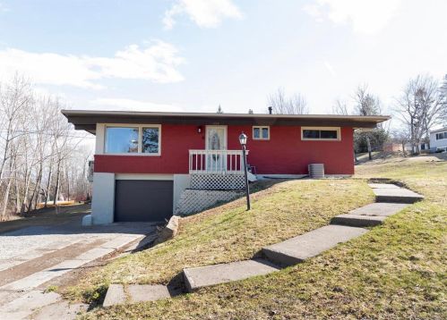 1724 Fern Ave, Duluth, MN 55811-2107