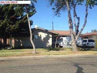 3119 Olinda Ln, Anaheim, CA 92804-1721