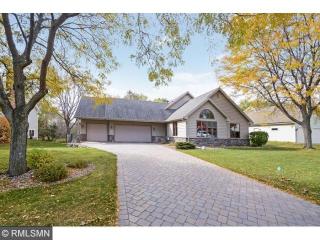326 Long Lake Ct, Saint Paul, MN 55126-4802