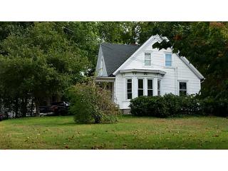 16 Spring St, Westerly, RI 02891-2319