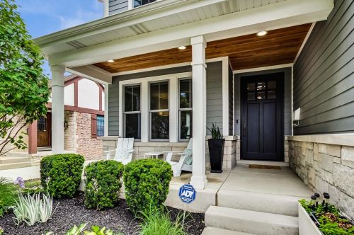 201 Fairview Ave, Elmhurst, IL 60126-3205
