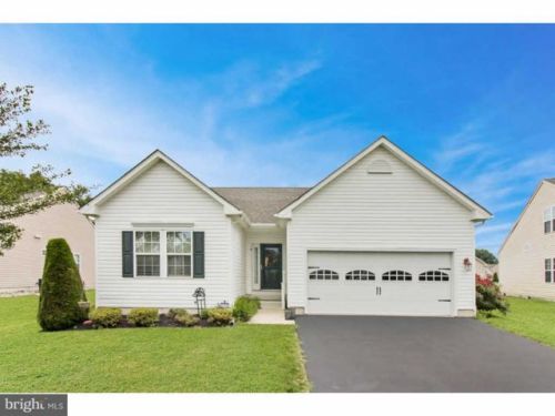 4 Webber Ct, Florence, NJ 08518-4004