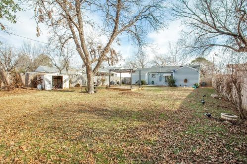 2309 Bonnie Brae Ave, Fort Worth TX  76111-5103 exterior