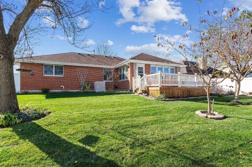 305 Harvard Ct, Joliet, IL 60404-9136
