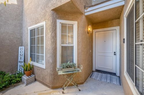 889 Sapphire Ln, Anaheim CA  92807-4864 exterior