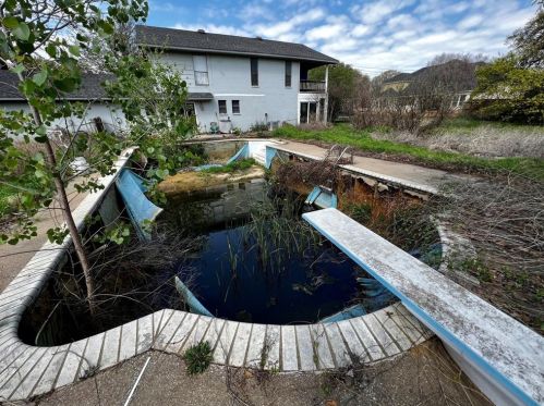 8459 Shady Grove Rd, Fort Worth TX  76182-8259 exterior