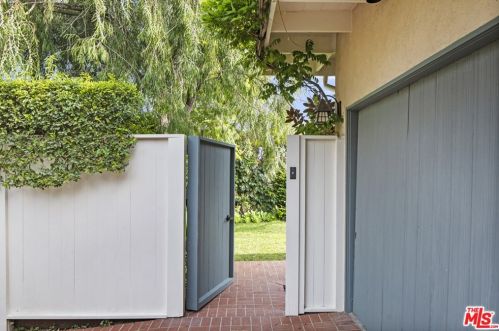 309 Sumac Ln, Santa Monica, CA 90402-1135