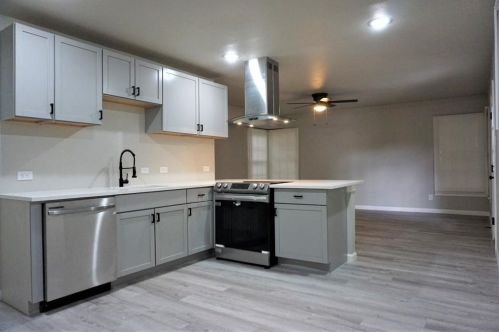 4328 Waits Ave, Fort Worth TX  76133-1139 exterior