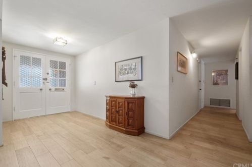 6342 Flint Dr, Huntington Beach, CA 92647-3351