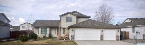 8503 Lancaster Dr, Pasco, WA 99301-6611