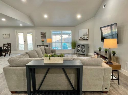 3910 Furneaux Ln, Carrollton TX  75007-2458 exterior