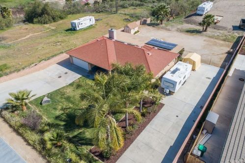 19063 Spalding Ave, Riverside CA  92508-9417 exterior