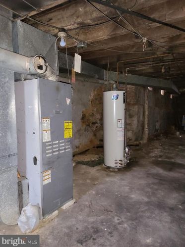 1631 29th St, Philadelphia, PA 19121-2716