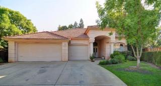 1694 Lexington Ave, Fresno, CA 93720-2366