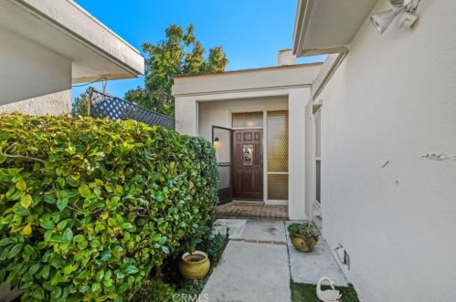 61 Seton Rd, Irvine, CA 92612-2115
