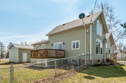 717 West St, Rollo, IL 60518-8109