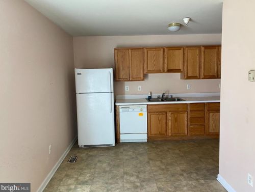 271 Center Deen Ave, Aberdeen MD  21001-2040 exterior