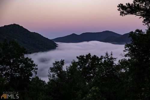 504 Blackberry Dr, Rabun Gap, GA 30568-2529