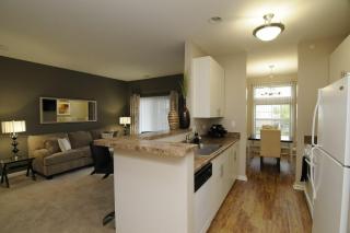 2025 Greystem Cir, Gurnee IL  60031-2153 exterior