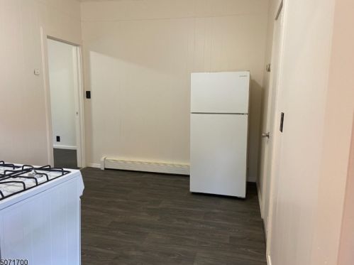 3 Greenhut Ave, Dover NJ  07869-3461 exterior