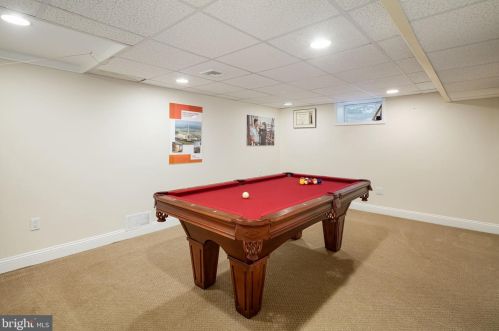 834 Edge Park Dr, Tavistock NJ 08033-1022 exterior