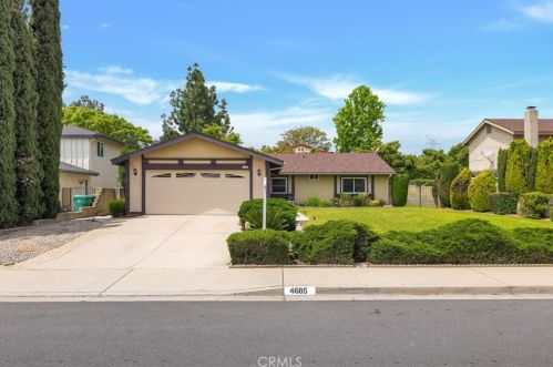 4685 Blackrock Ave, La Verne, CA 91750-1806