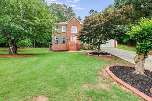 6946 Windstone Ct, Stone Mountain, GA 30087-4526